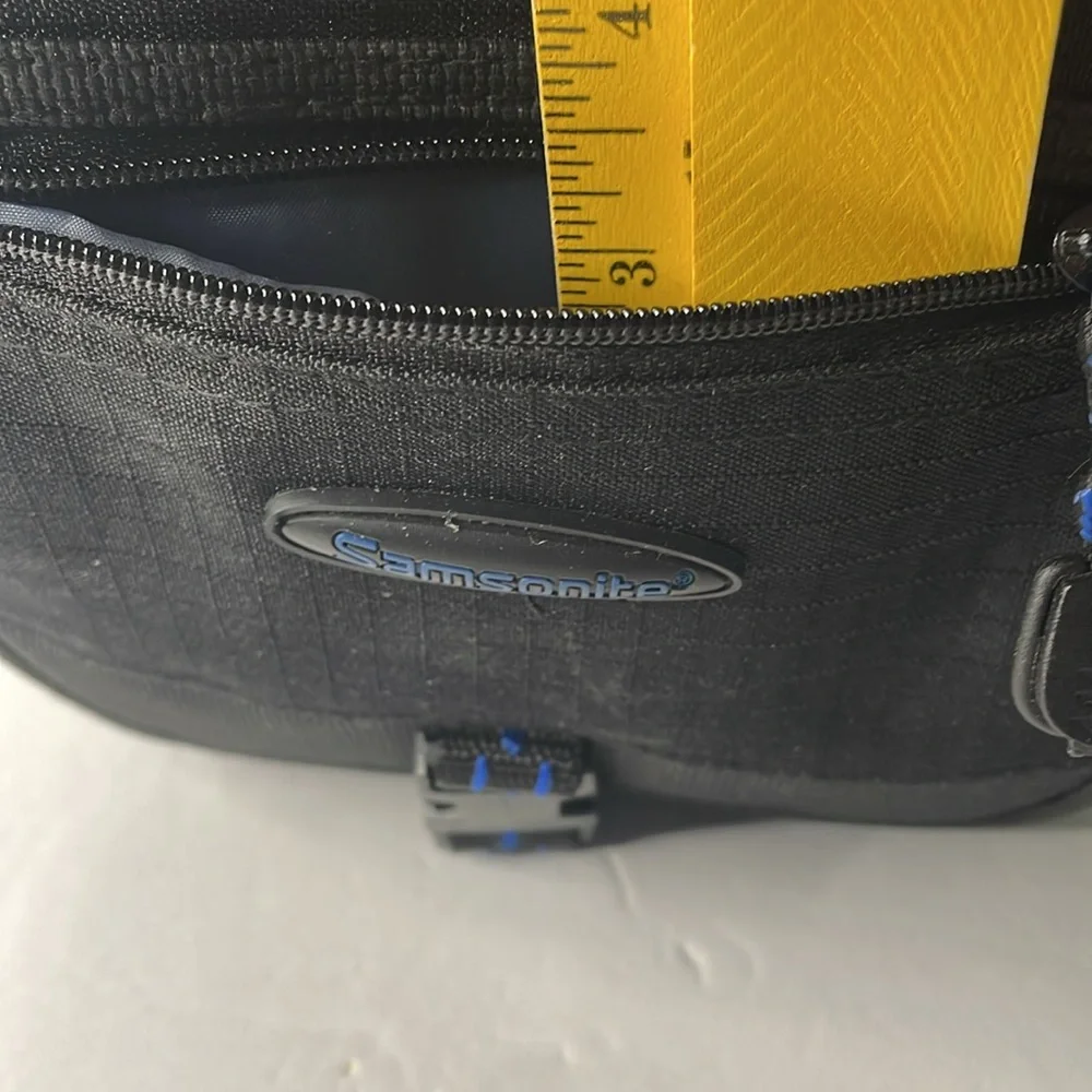 Samsonite Small Black Photo Camera Bag Ultra Protective w/Canvas Strap 807BK